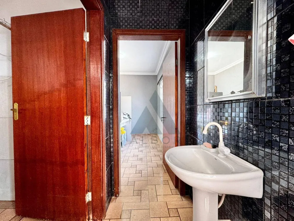 Casa, 3 quartos, 240 m² - Foto 15