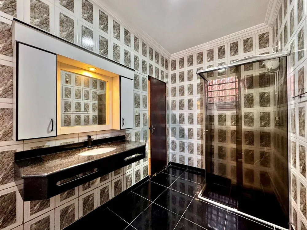 Casa, 3 quartos, 240 m² - Foto 11