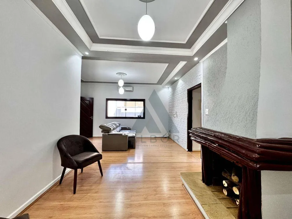 Casa, 3 quartos, 240 m² - Foto 2