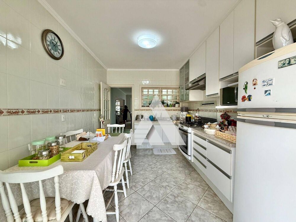 Casa, 3 quartos, 351 m² - Foto 3