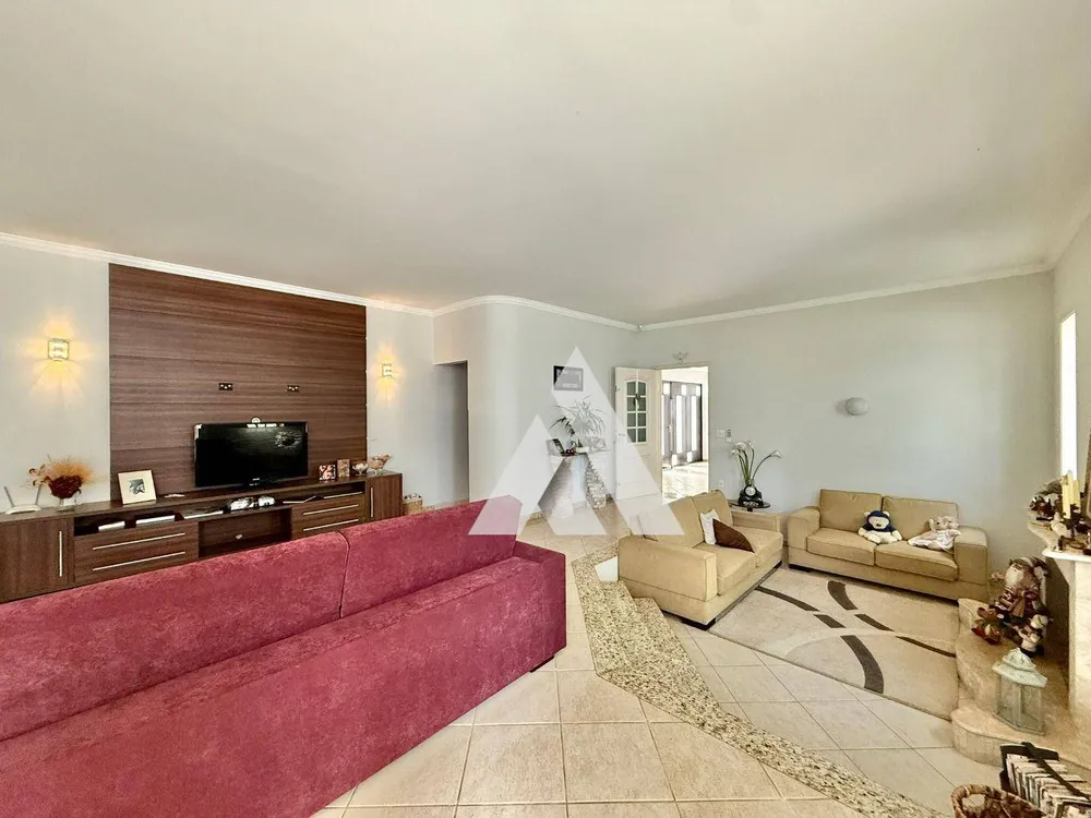 Casa, 3 quartos, 351 m² - Foto 3