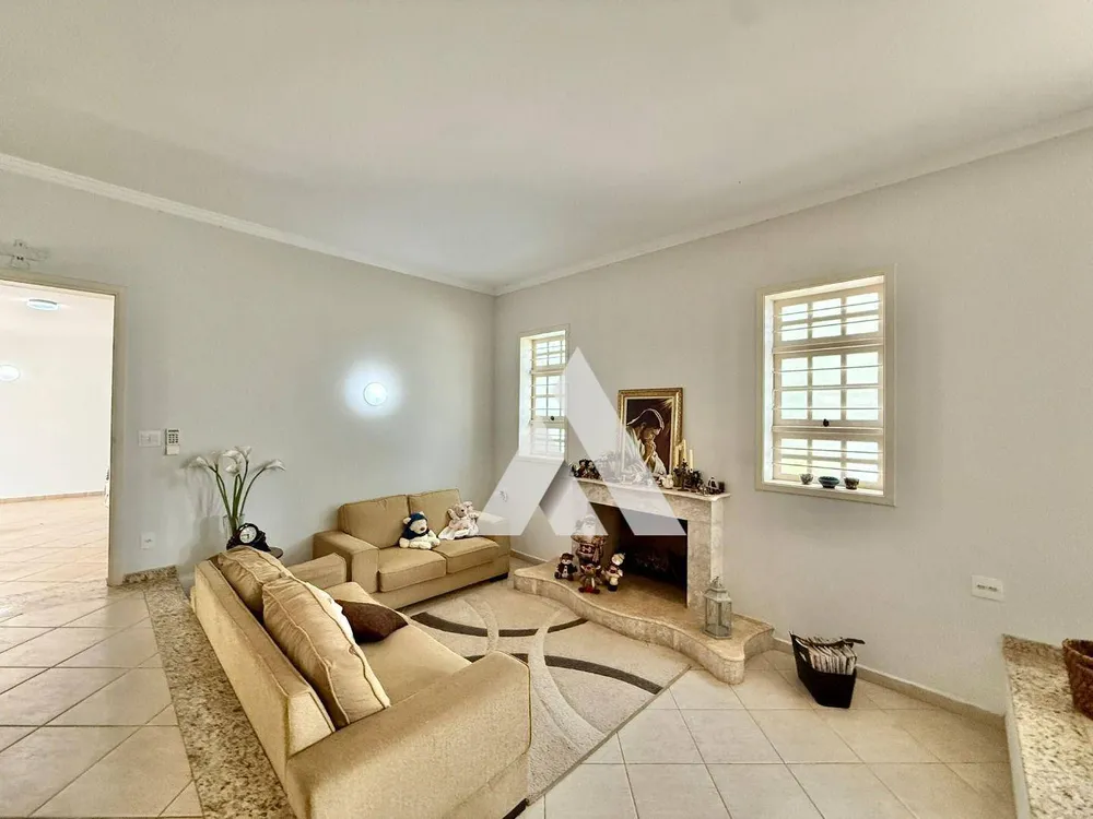 Casa, 3 quartos, 351 m² - Foto 2