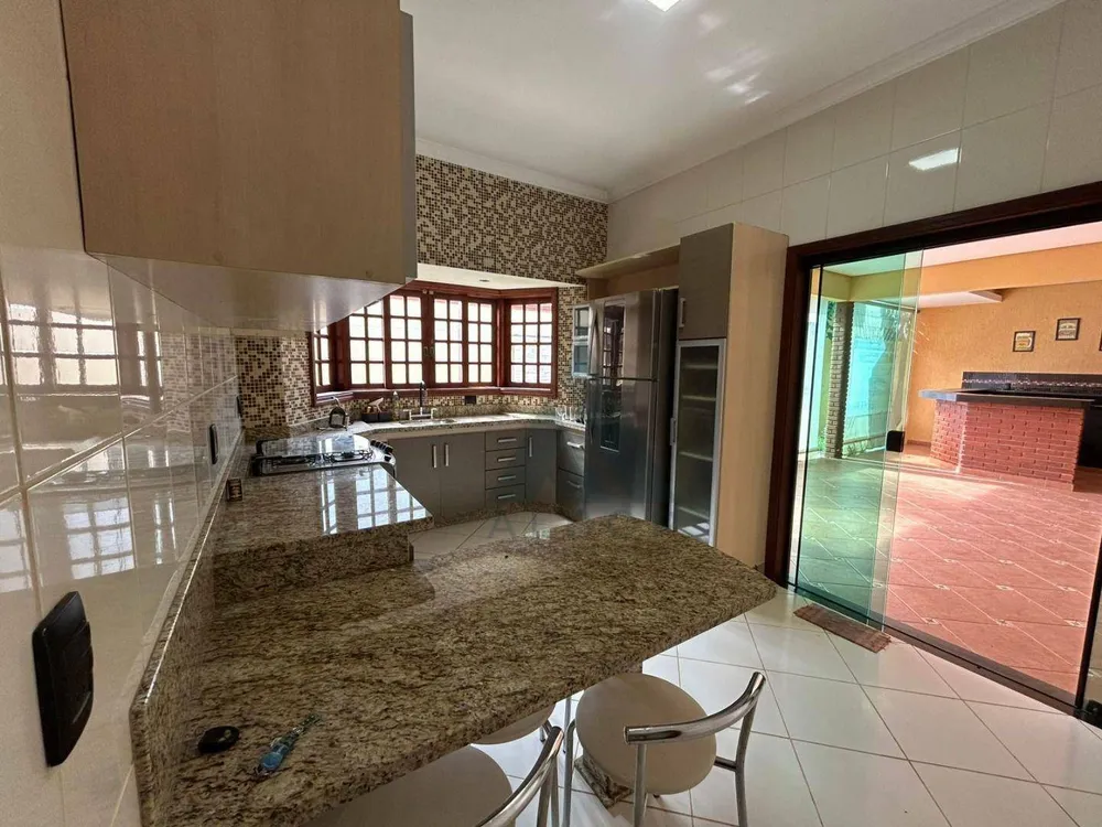 Casa, 3 quartos, 197 m² - Foto 8