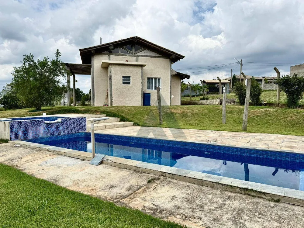 Chácara, 3 quartos, 1124 m² - Foto 1