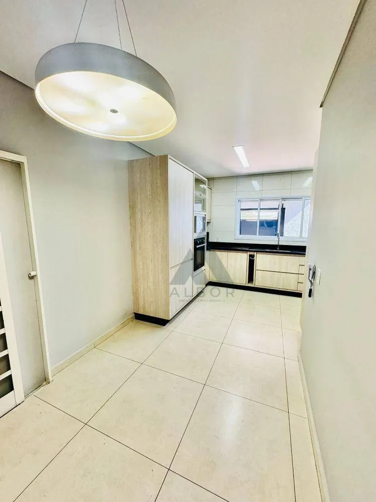 Casa, 3 quartos, 180 m² - Foto 4