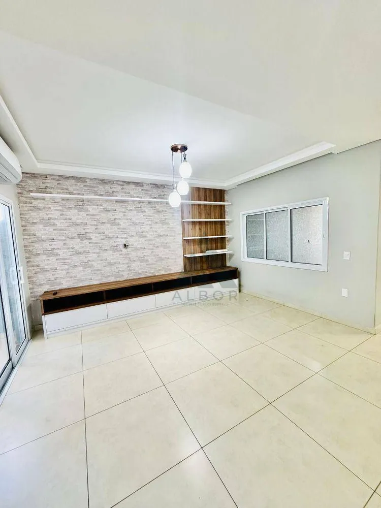 Casa, 3 quartos, 180 m² - Foto 1