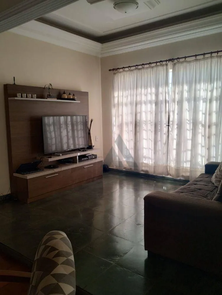 Casa, 3 quartos, 213 m² - Foto 9