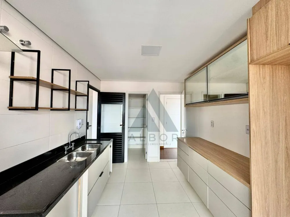 Apartamento, 3 quartos, 183 m² - Foto 1