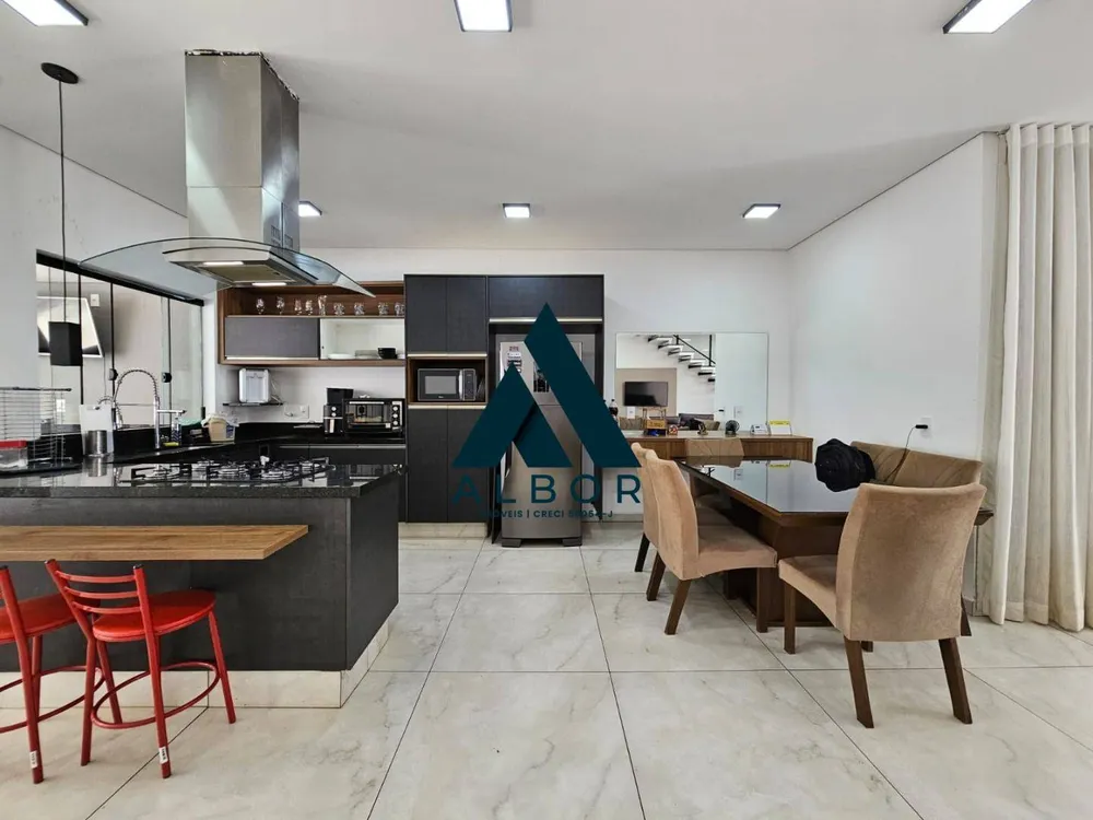 Sobrado, 4 quartos, 201 m² - Foto 4
