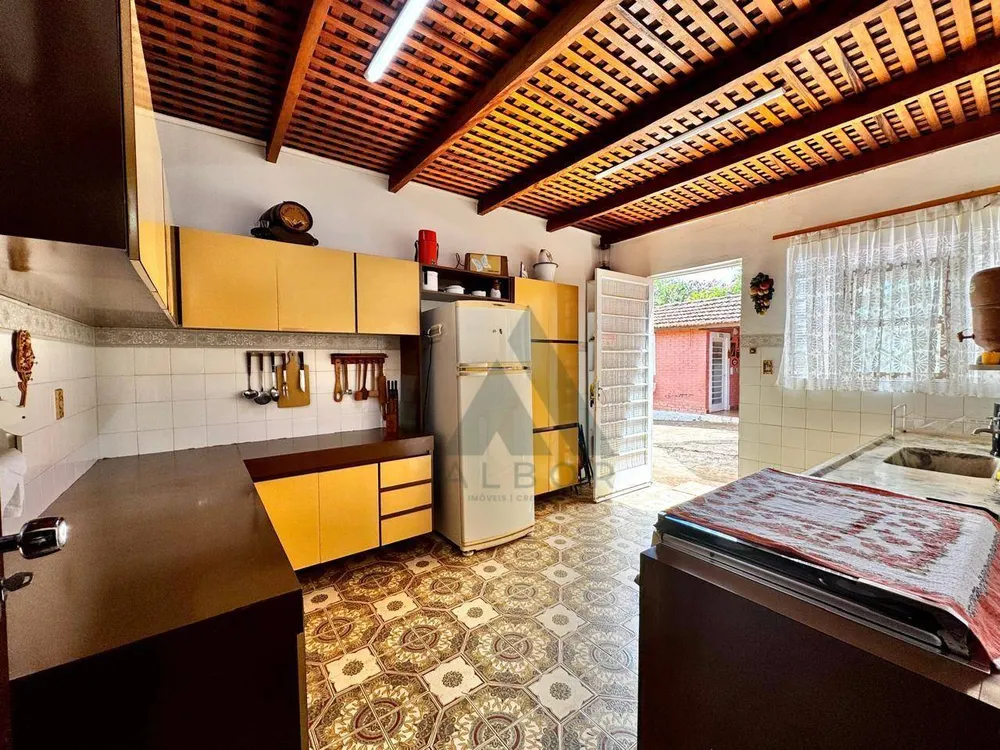 Chácara, 3 quartos, 2500 m² - Foto 8