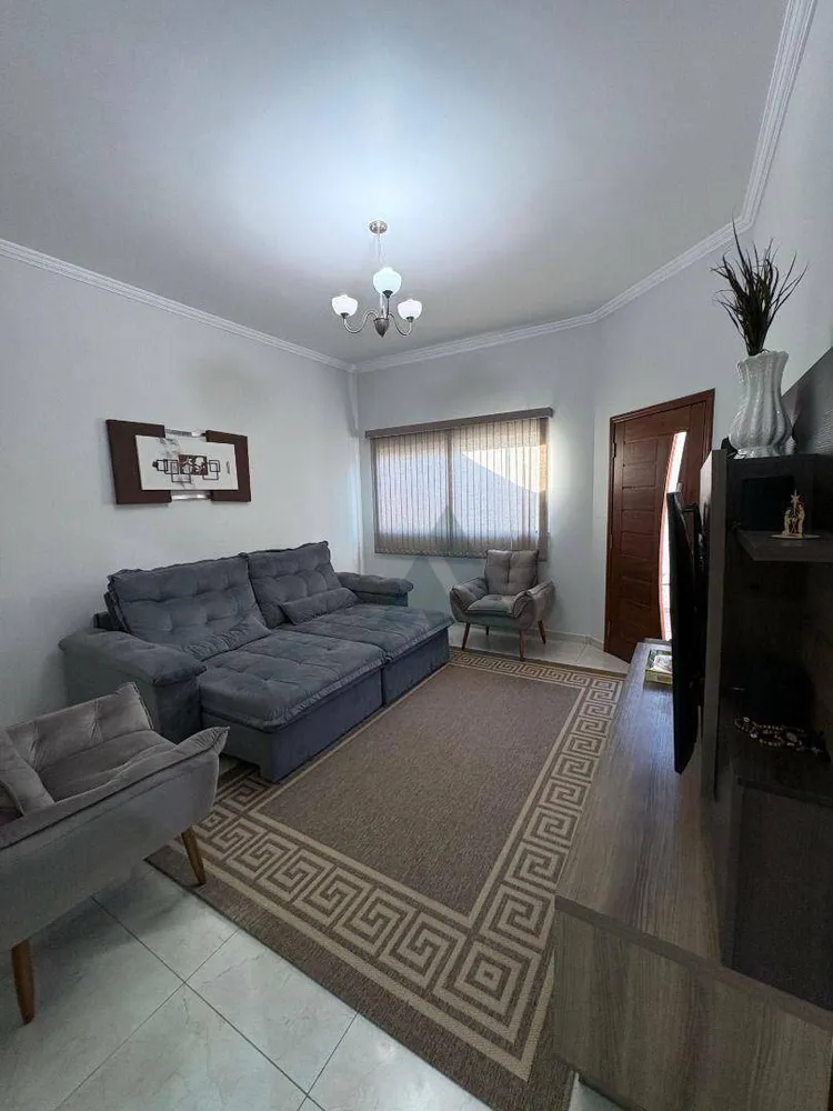 Casa, 3 quartos, 180 m² - Foto 2