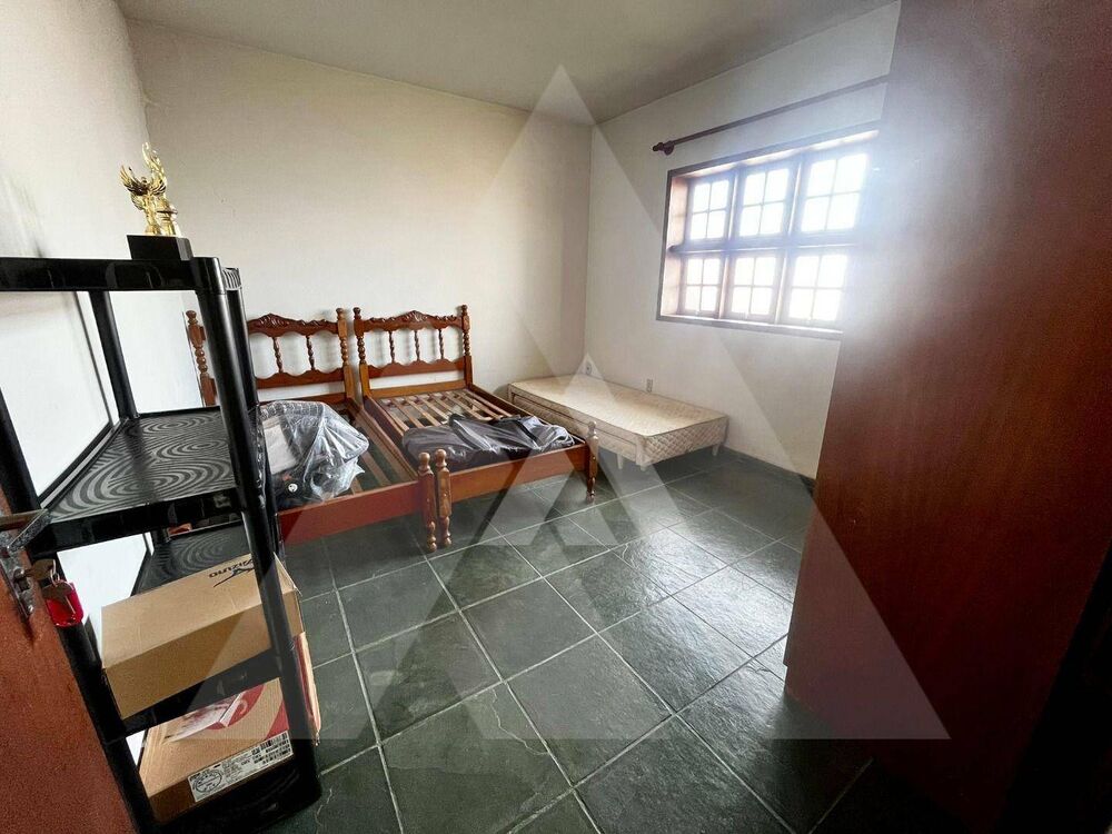Casa, 5 quartos, 343 m² - Foto 2