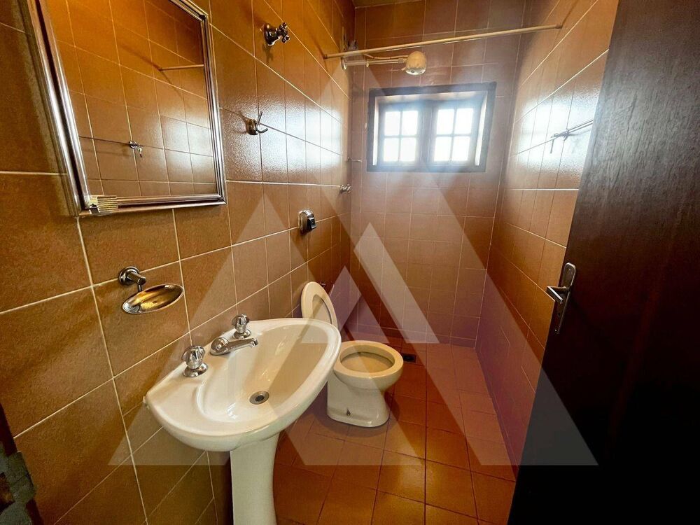 Casa, 5 quartos, 343 m² - Foto 3