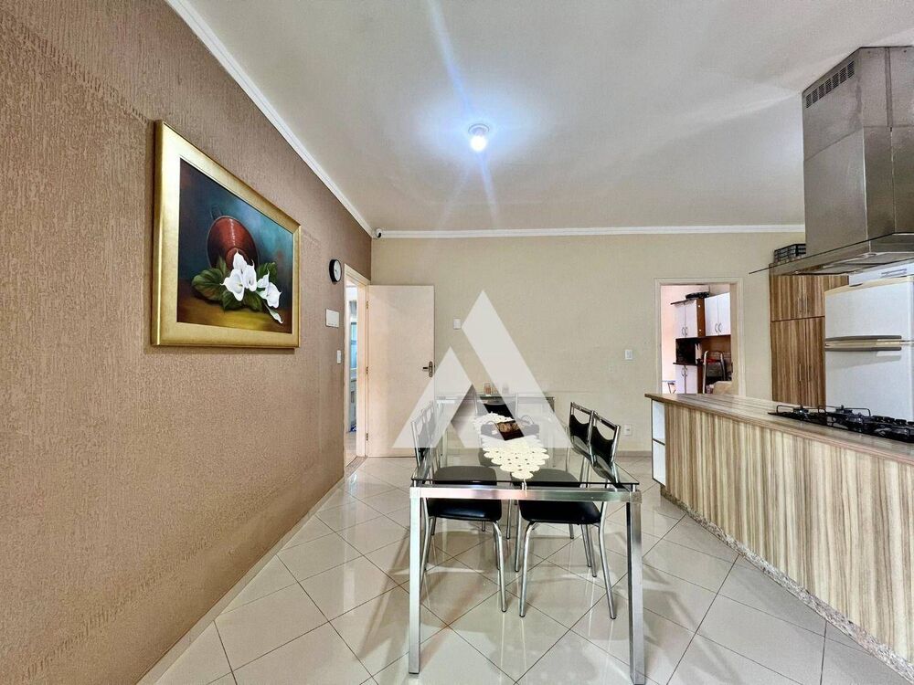 Casa, 4 quartos, 243 m² - Foto 13