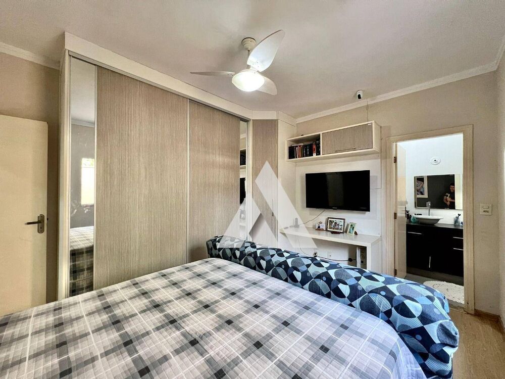 Casa, 4 quartos, 243 m² - Foto 33