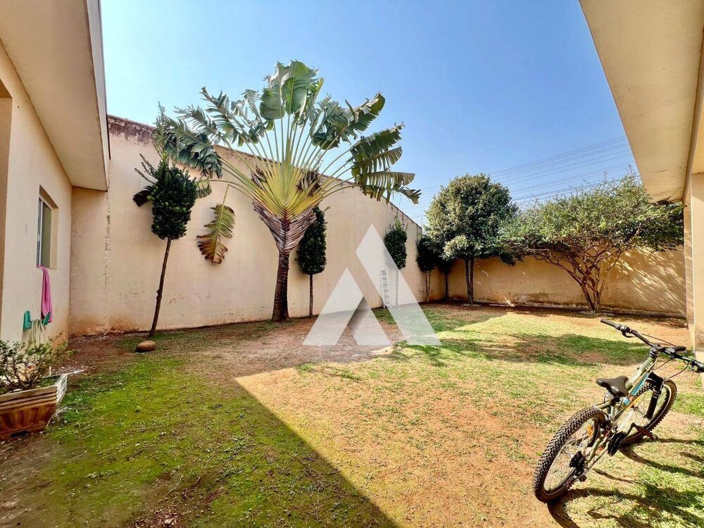 Casa, 4 quartos, 243 m² - Foto 22