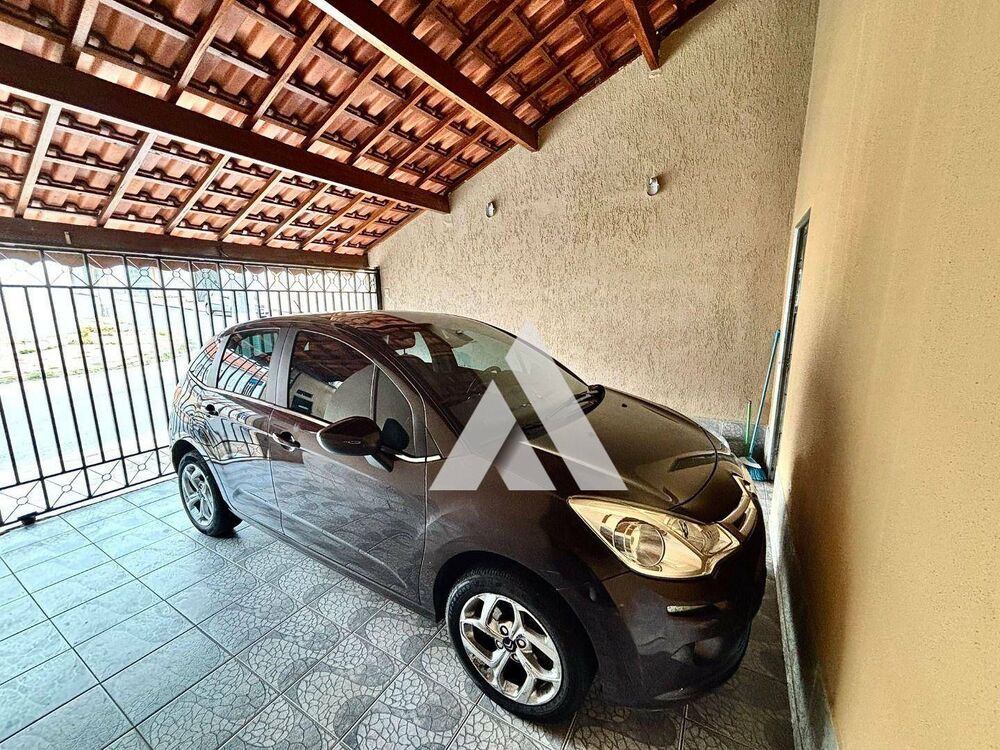 Casa à venda com 2 quartos, 101m² - Foto 7