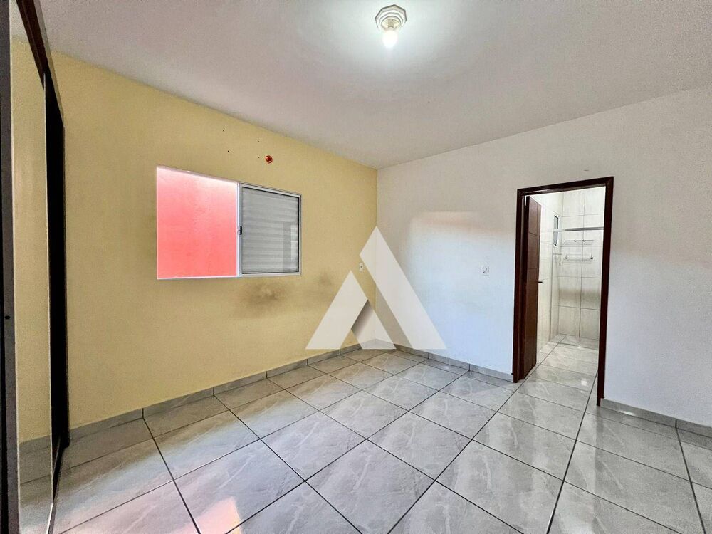 Casa à venda com 2 quartos, 100m² - Foto 15