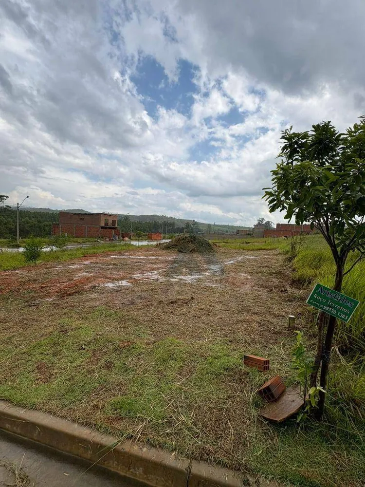 Terreno, 240 m² - Foto 1