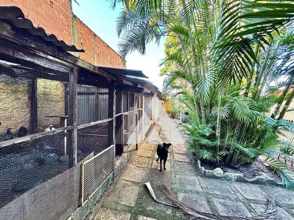 Chácara à venda com 3 quartos, 127m² - Foto 33