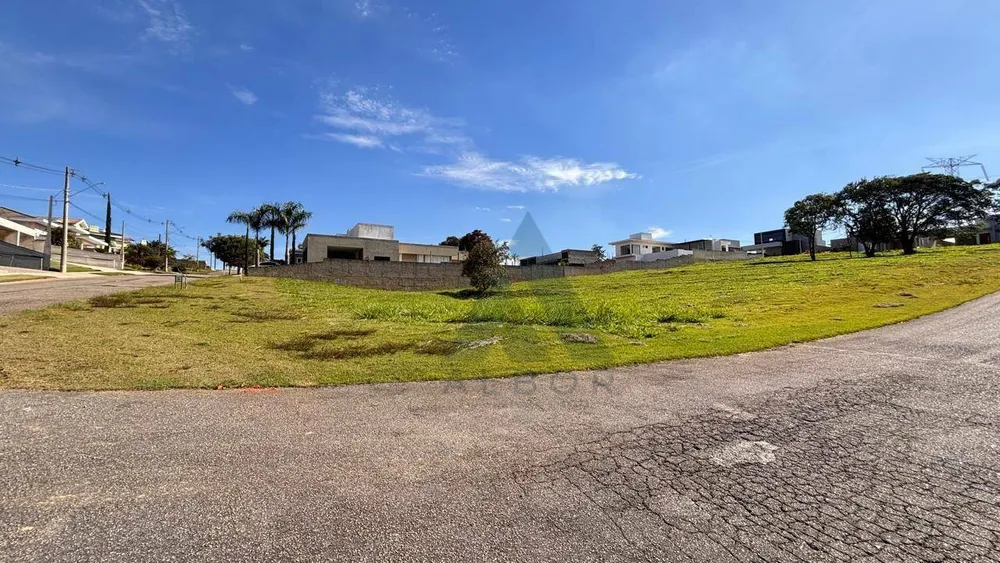 Loteamento e Condomínio, 1000 m² - Foto 1