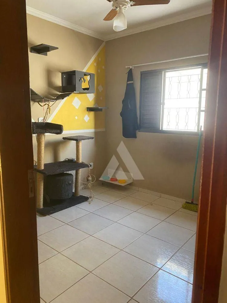 Casa, 3 quartos, 90 m² - Foto 2