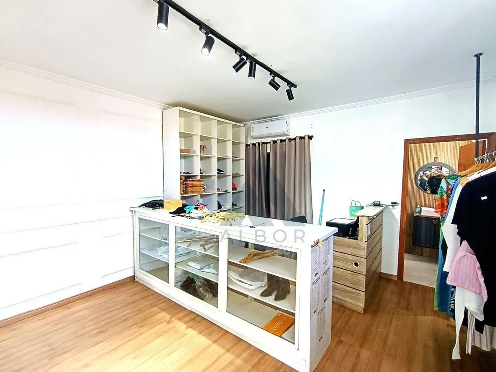 Casa, 3 quartos, 200 m² - Foto 2