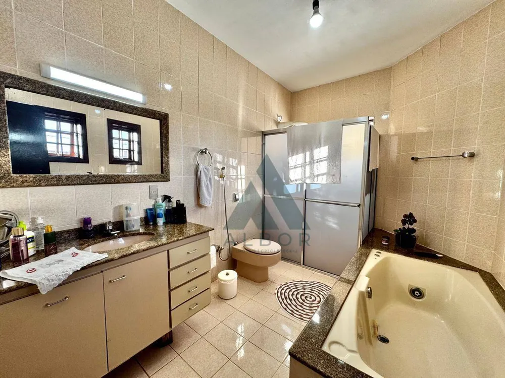 Casa, 3 quartos, 252 m² - Foto 15