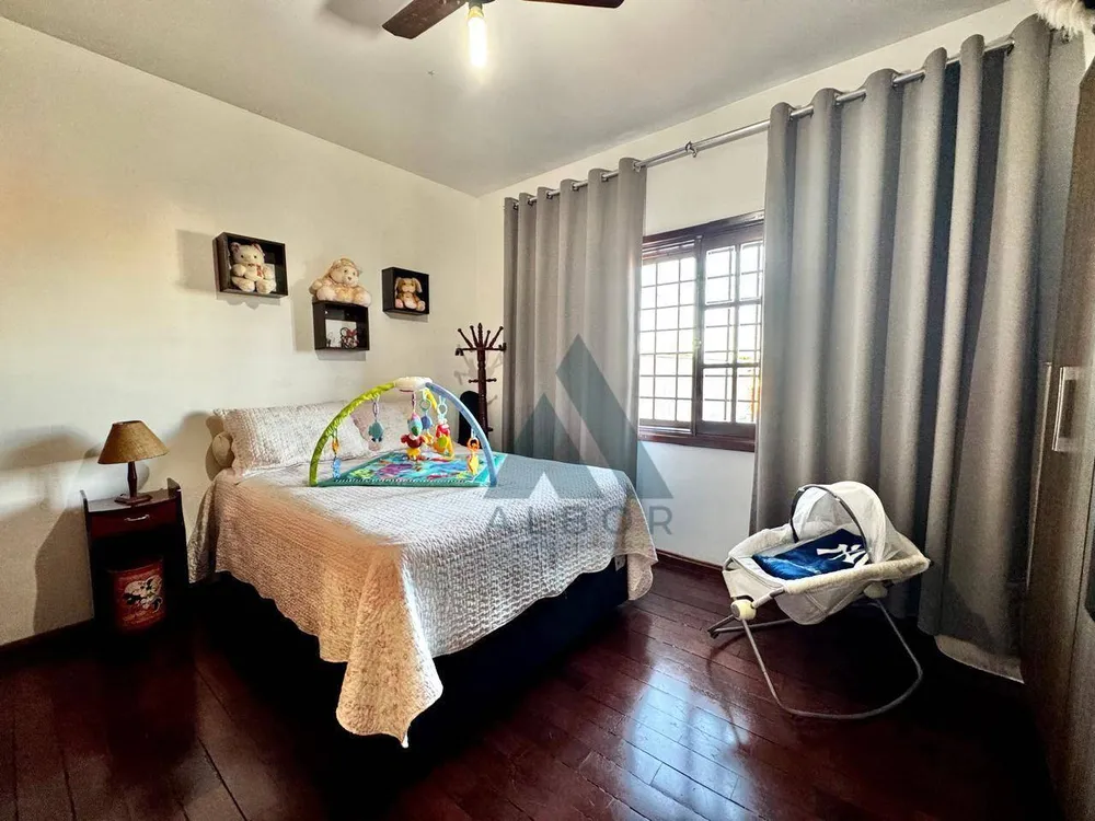 Casa, 3 quartos, 252 m² - Foto 12