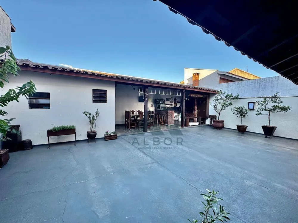 Casa, 3 quartos, 252 m² - Foto 4