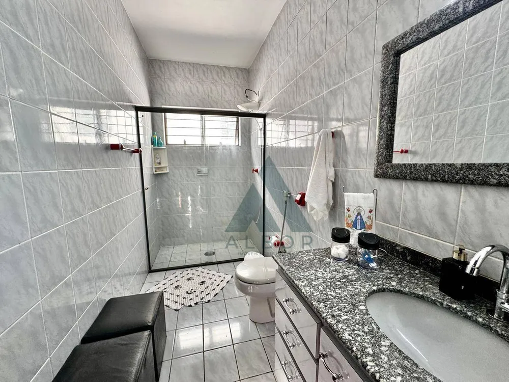 Casa, 3 quartos, 252 m² - Foto 16