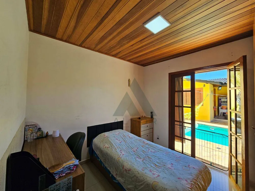 Casa, 3 quartos, 220 m² - Foto 4