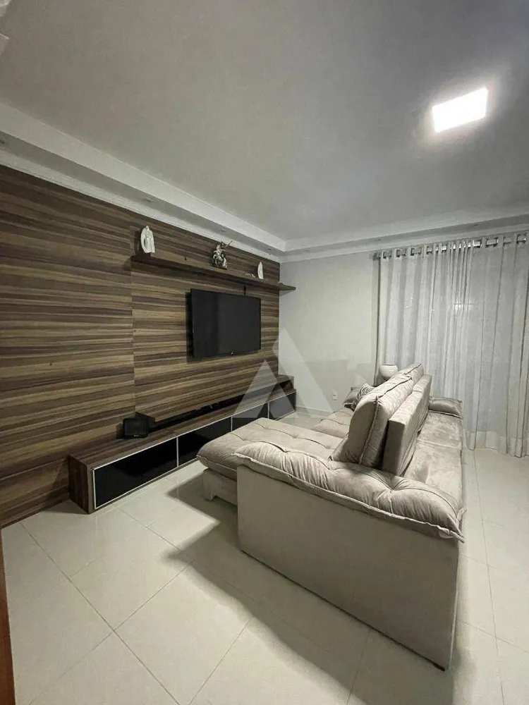 Apartamento, 3 quartos, 168 m² - Foto 1