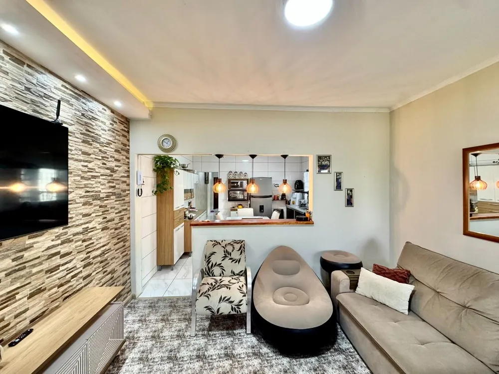 Casa, 3 quartos, 247 m² - Foto 2