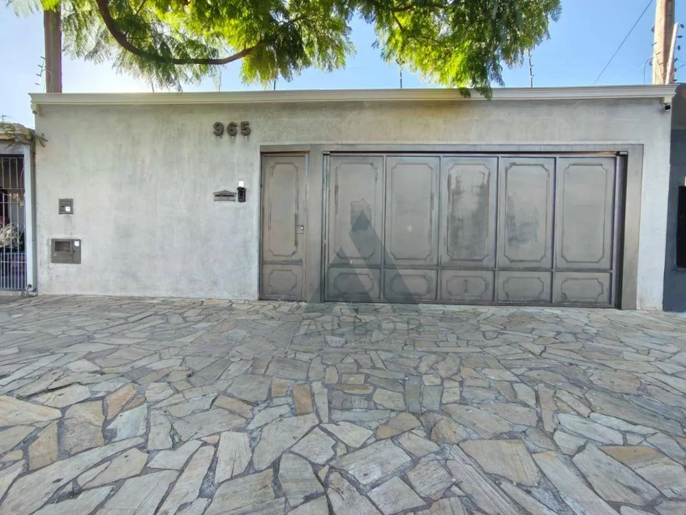 Casa, 3 quartos, 193 m² - Foto 2