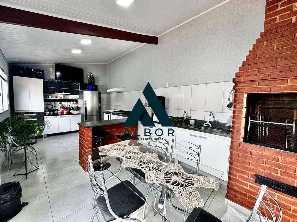 Casa, 3 quartos, 210 m² - Foto 8