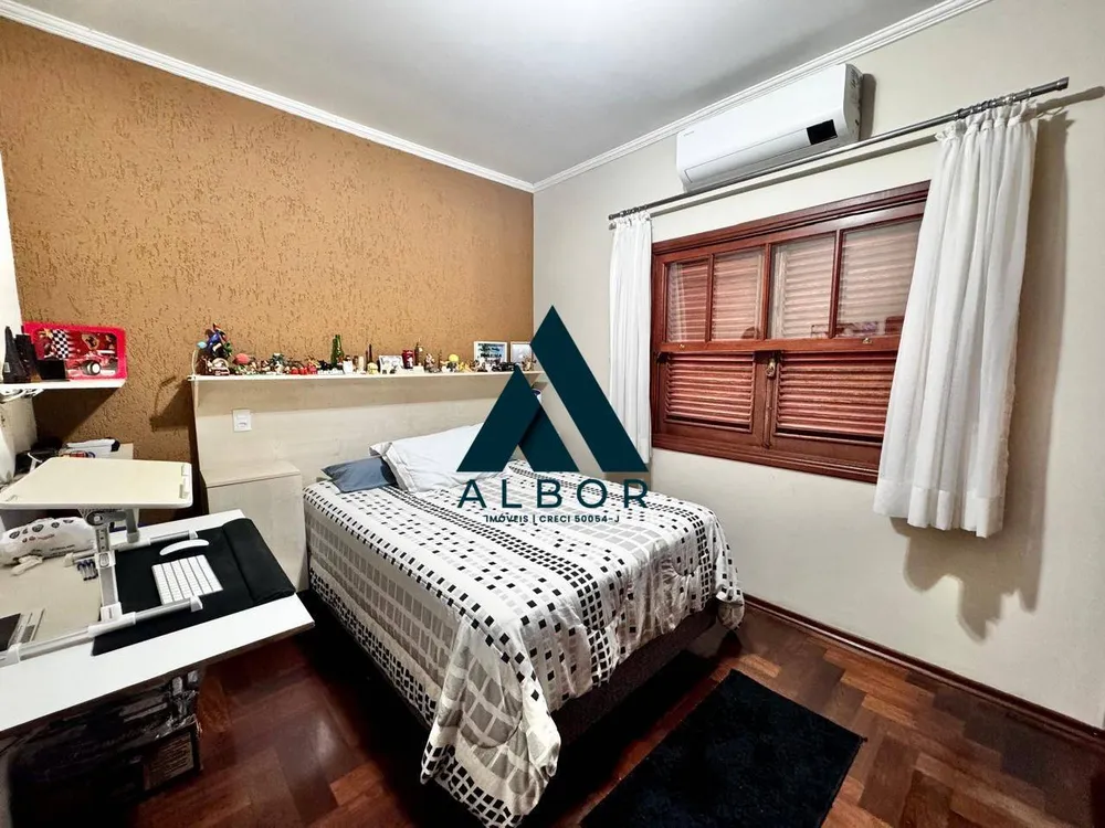 Casa, 3 quartos, 210 m² - Foto 15