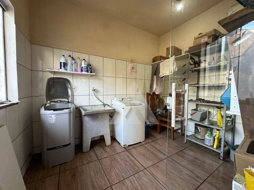 Casa, 3 quartos, 220 m² - Foto 3