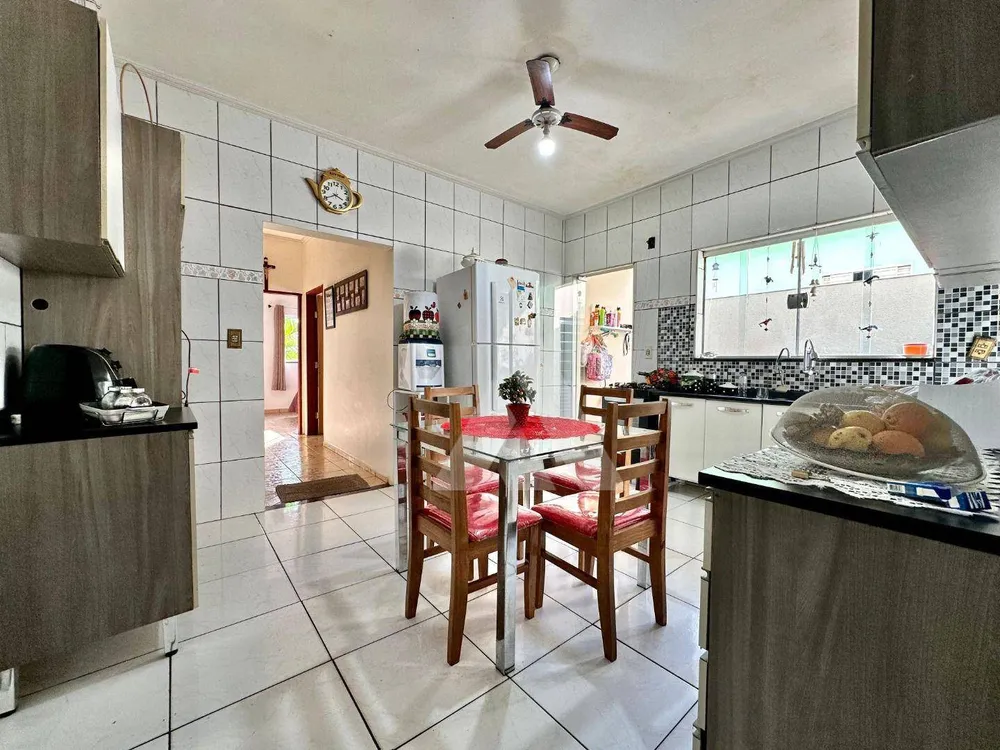 Casa, 3 quartos, 220 m² - Foto 5