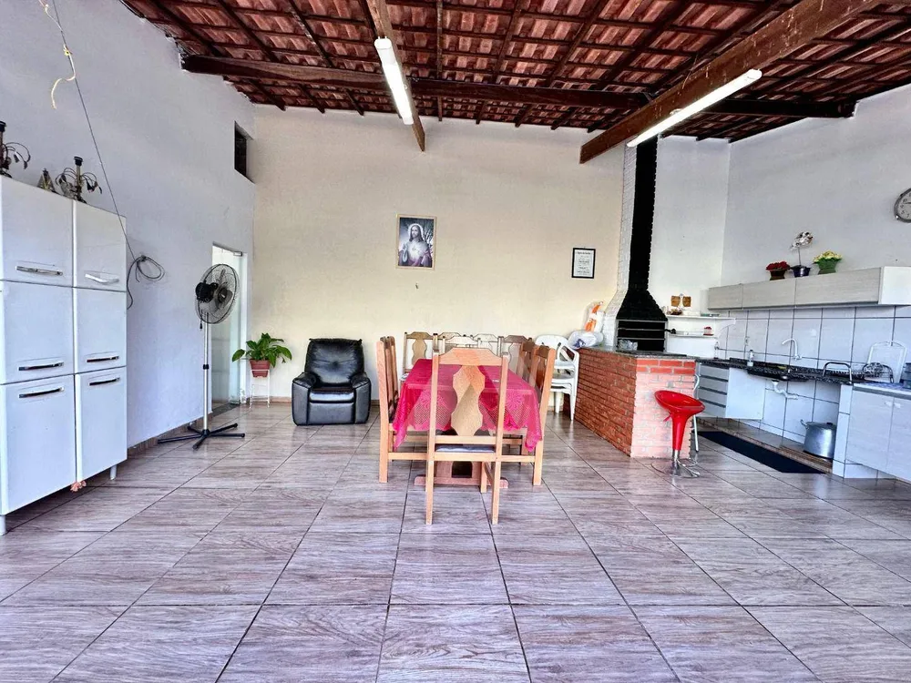 Casa, 3 quartos, 220 m² - Foto 11