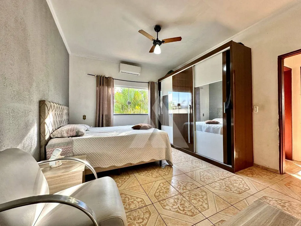 Casa, 3 quartos, 220 m² - Foto 12