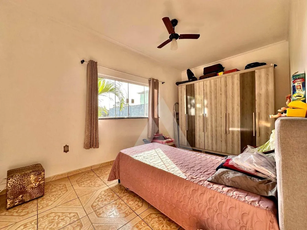 Casa, 3 quartos, 220 m² - Foto 14