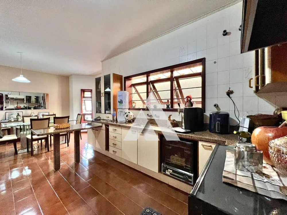 Casa, 3 quartos, 262 m² - Foto 13