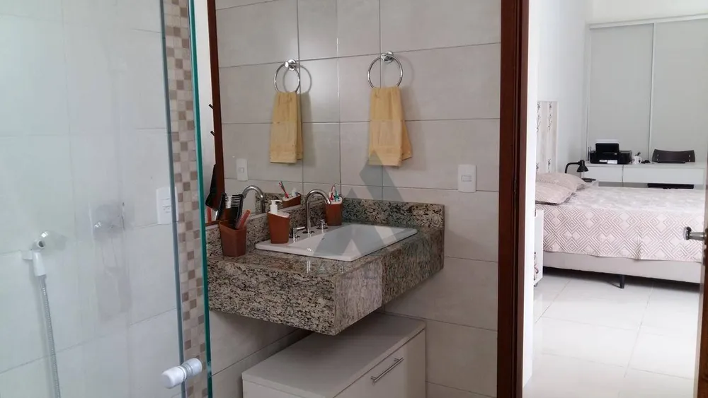 Casa, 3 quartos, 215 m² - Foto 9