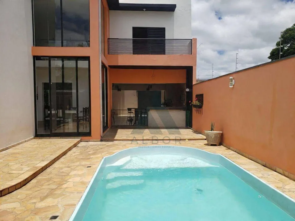 Casa, 3 quartos, 240 m² - Foto 3