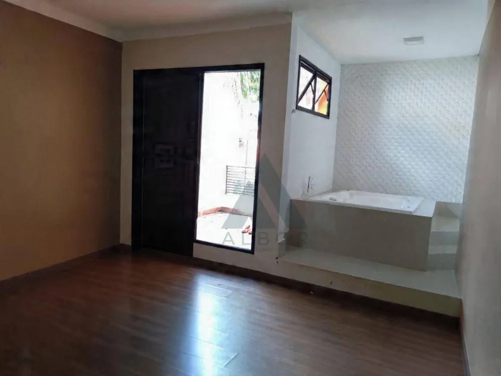 Casa, 3 quartos, 240 m² - Foto 13