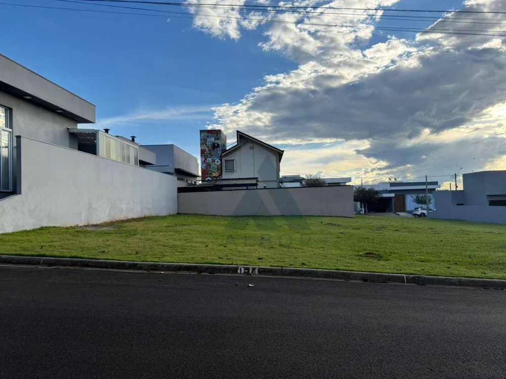 Loteamento e Condomínio, 322 m² - Foto 1