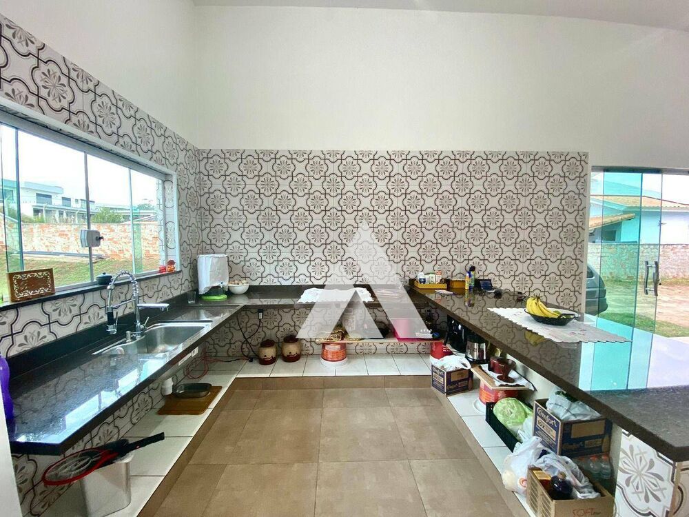 Casa à venda com 3 quartos, 280m² - Foto 4
