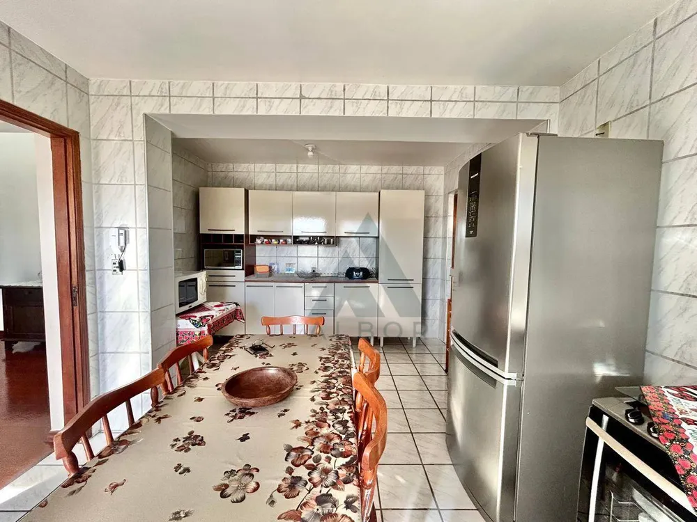 Casa, 3 quartos, 276 m² - Foto 4
