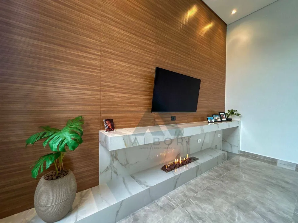 Casa, 4 quartos, 270 m² - Foto 1